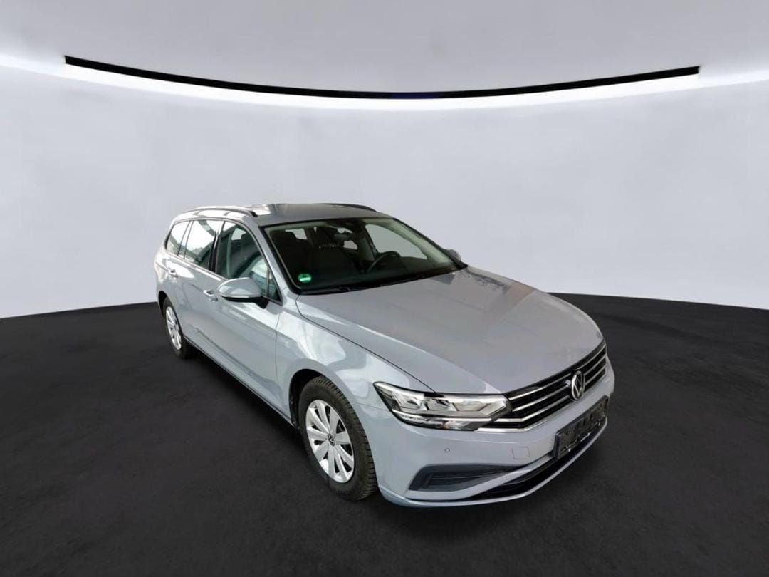 Volkswagen Passat Variant 1.5 TSI DSG LED Rfk Navi Allwette foto 2