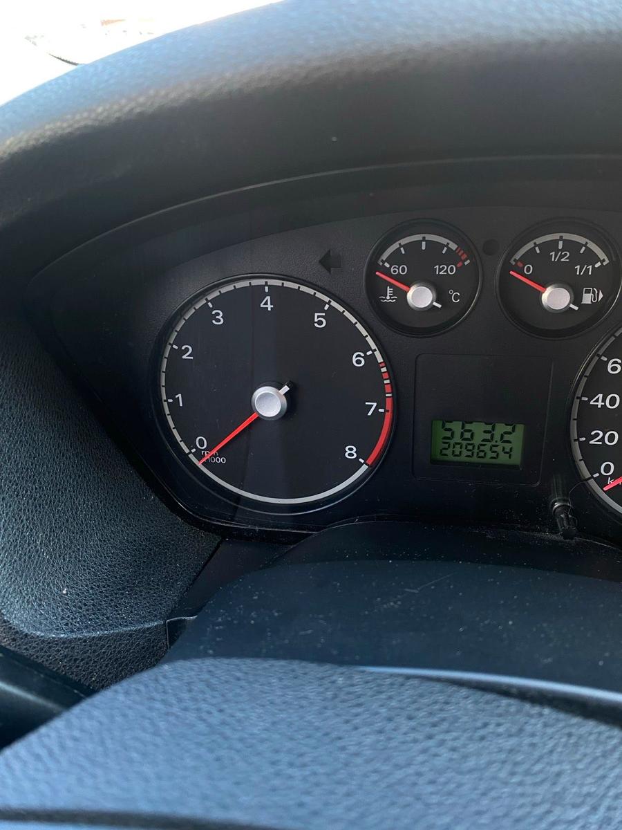 Ford Focus 2005 — engine 116 HP (85kW)
