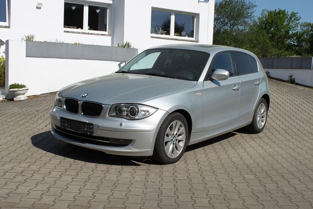 BMW 116 i - Navi-Bluetooth-BiXenon-Sitzheizung-PDC