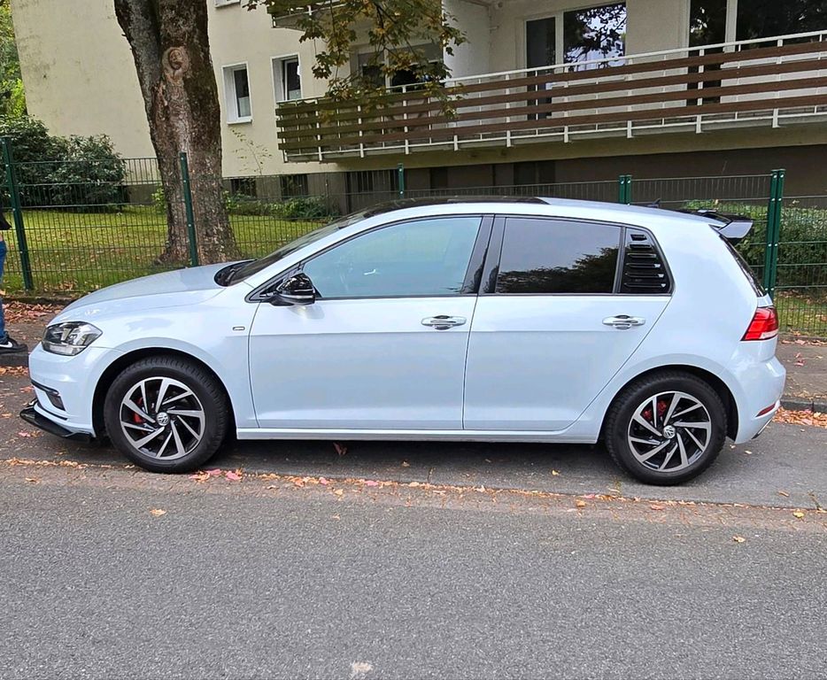 Image of Volkswagen Golf