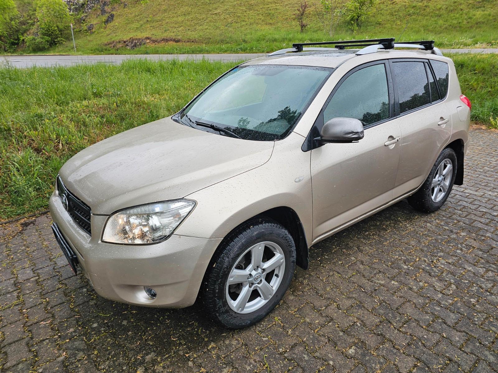 Toyota RAV 4 2.0-l-VVT-i 4x4 Leder Keyless Alu