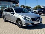 Mercedes-Benz E 350CDI T BlueTec 4Matic*S-DACH*AHK*KAMERA*NAVI - Mercedes-Benz E 350: Kombi, Cdi