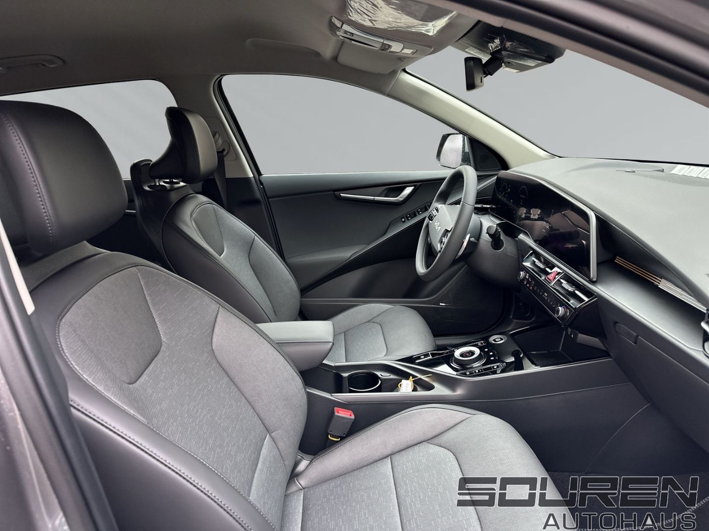 Fahrzeugabbildung Kia Niro 1.6 GDI HEV Spirit AHK +Technik-Paket +18-Z