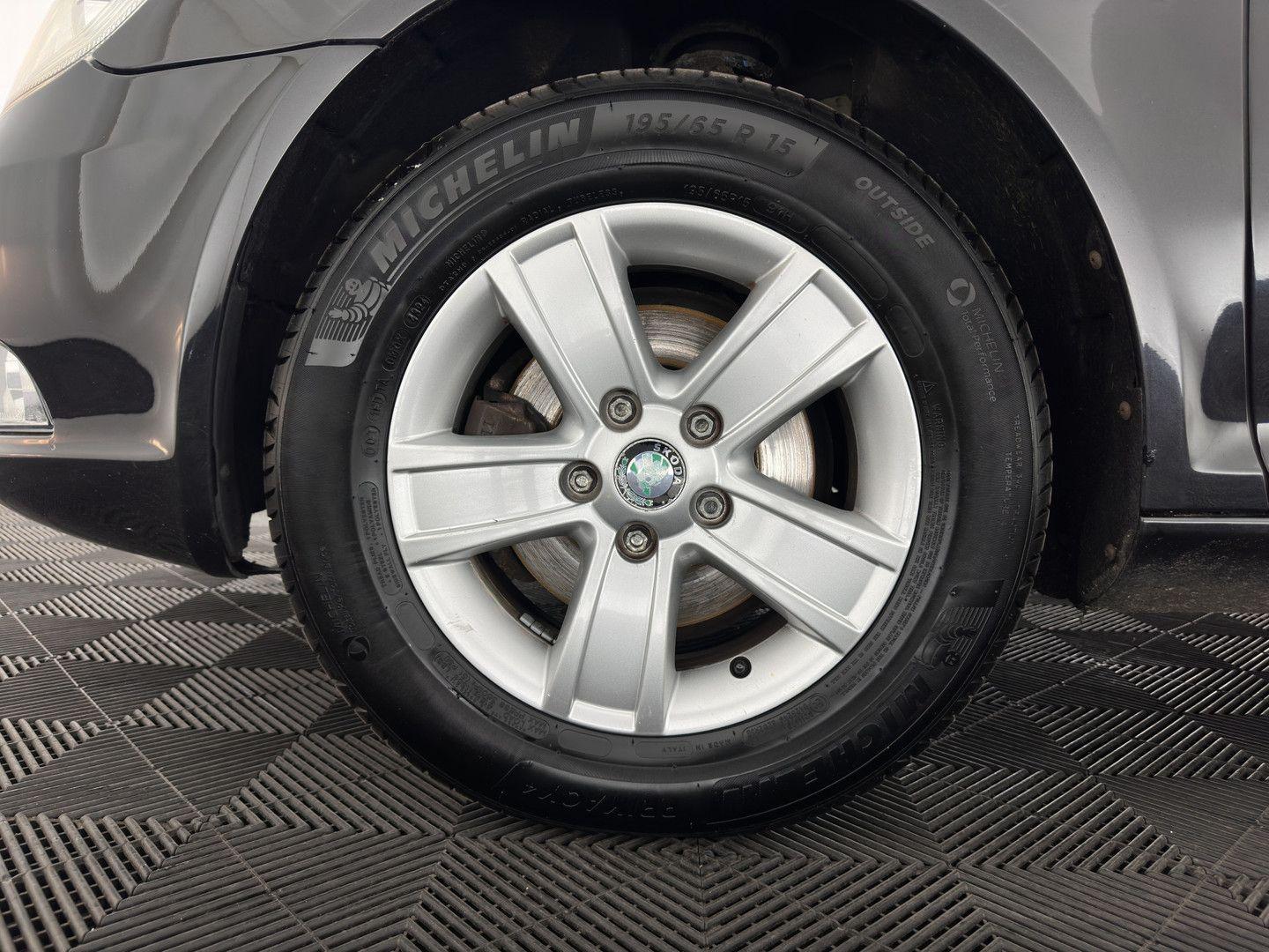 Skoda Octavia 2012 — photo 22