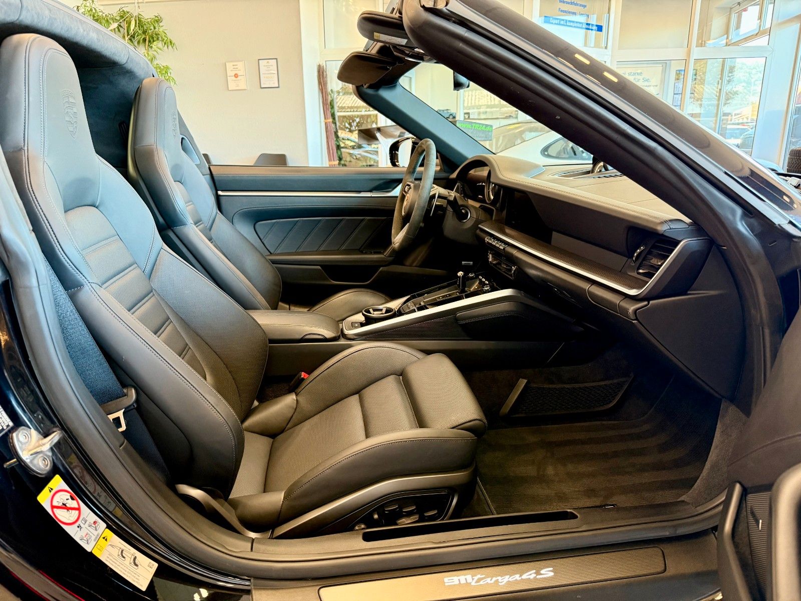 Fahrzeugabbildung Porsche 911 992 Targa 4S SportDesign/LIFT/ACC/SCP/Inno