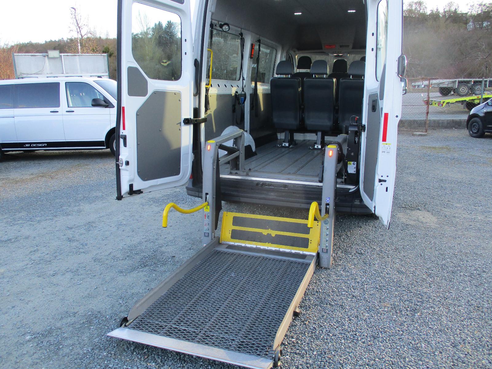 Volkswagen Crafter Kombi Rollstuhllift Klima 6-Sitzer STHZ