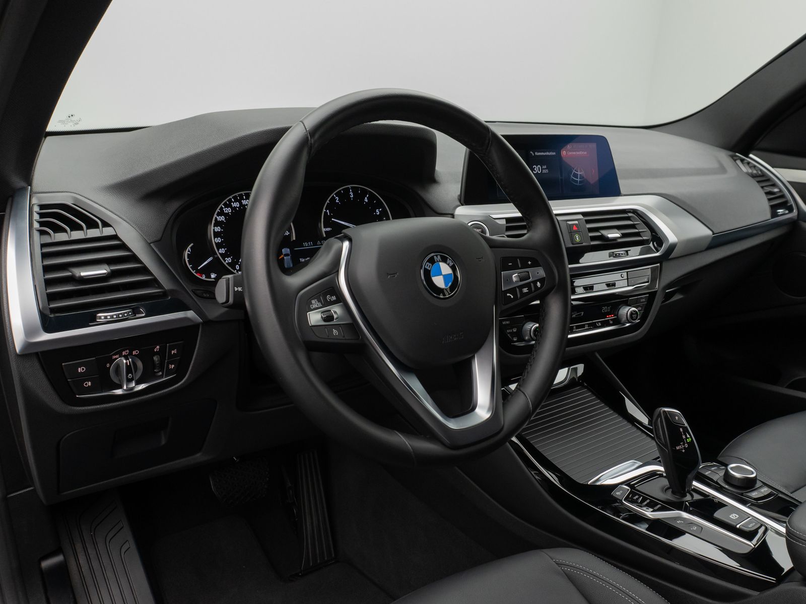 Fahrzeugabbildung BMW X3 xD20i ADVANTAGE DAB GeschwindigReg PDC Leder