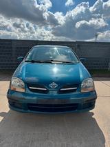 Nissan Almera Tino - Nissan Almera Tino aus 2001