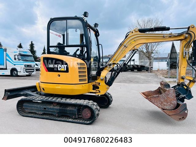 CAT 302,7