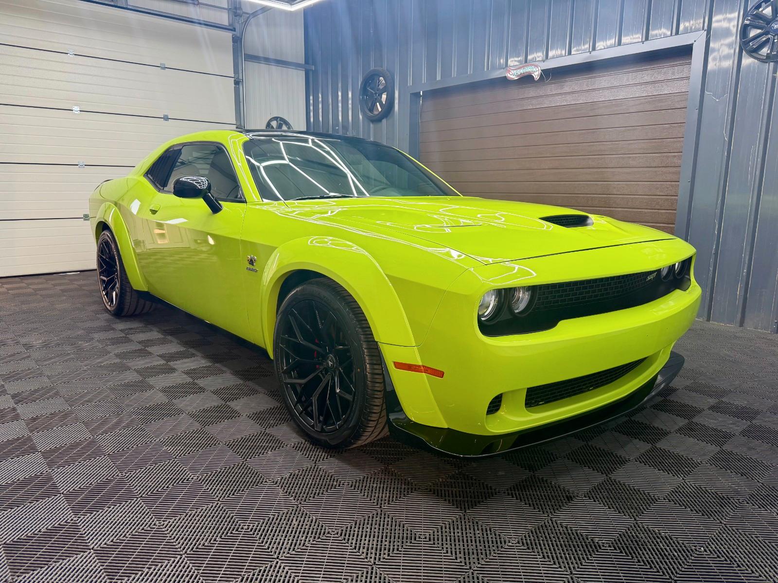 Dodge Challenger 6.4  1390 Scat Pack WIDEBODY