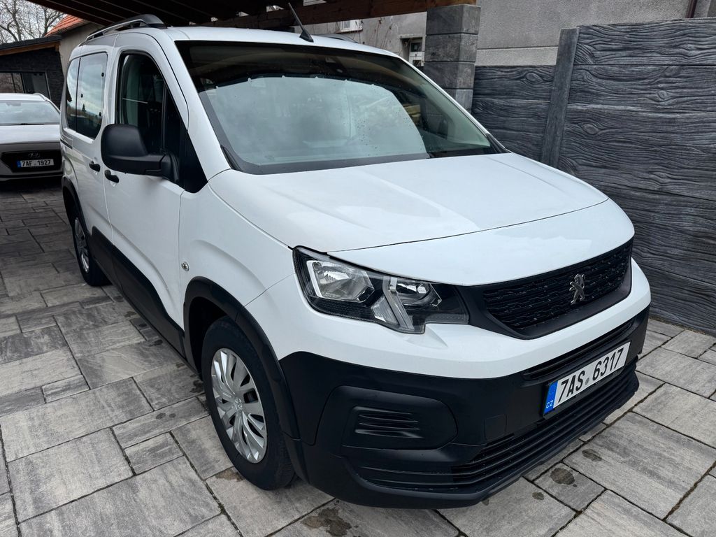 Image of Peugeot Rifter