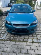 Ford Focus 2.0 Titan CC 2 Hand/TÜV09/26/Sc... - Ford Focus mit Diesel-Antrieb: Cabrio