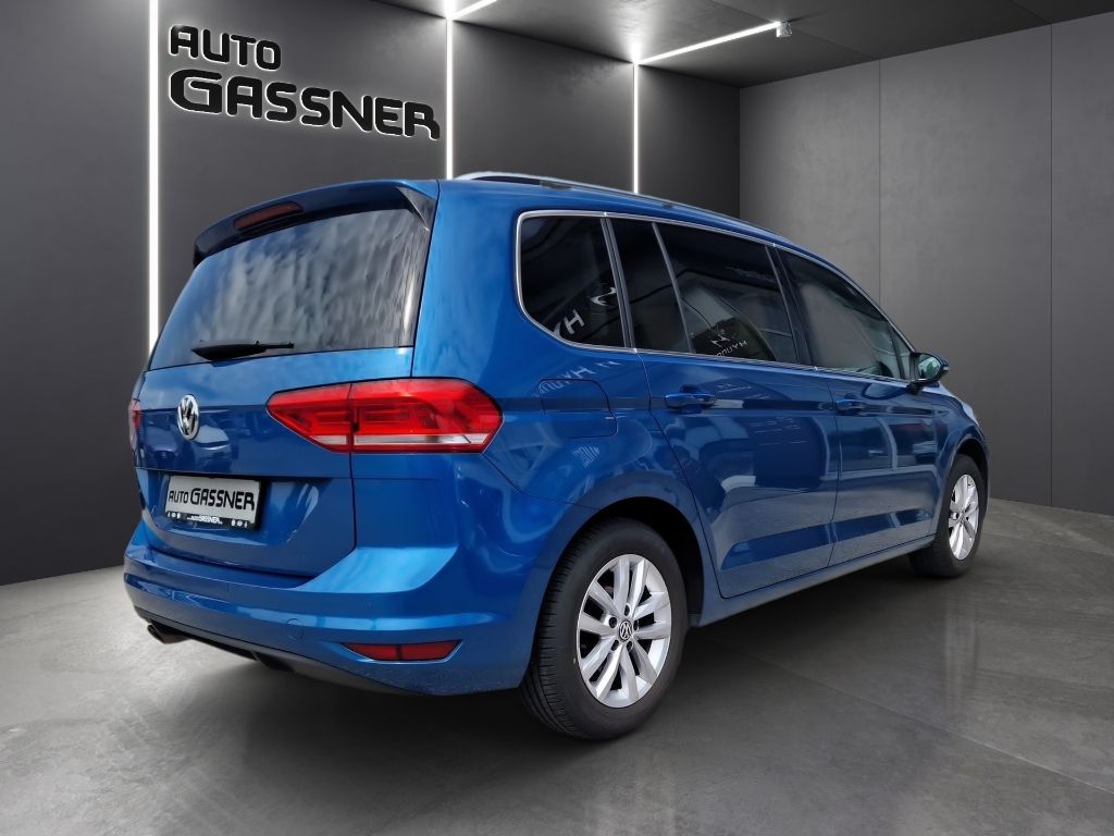 Fahrzeugabbildung Volkswagen VW Touran 1.4 TSI BlueMotion Highline AHK