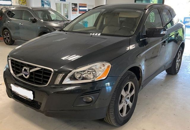 Volvo XC 60 XC60 2.4 D 163 CV AWD Geartronic Kin