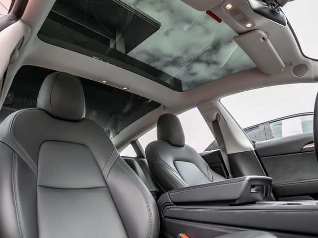 Tesla Model 3 Basis RWD Kamera Autopilot Panoramad.
