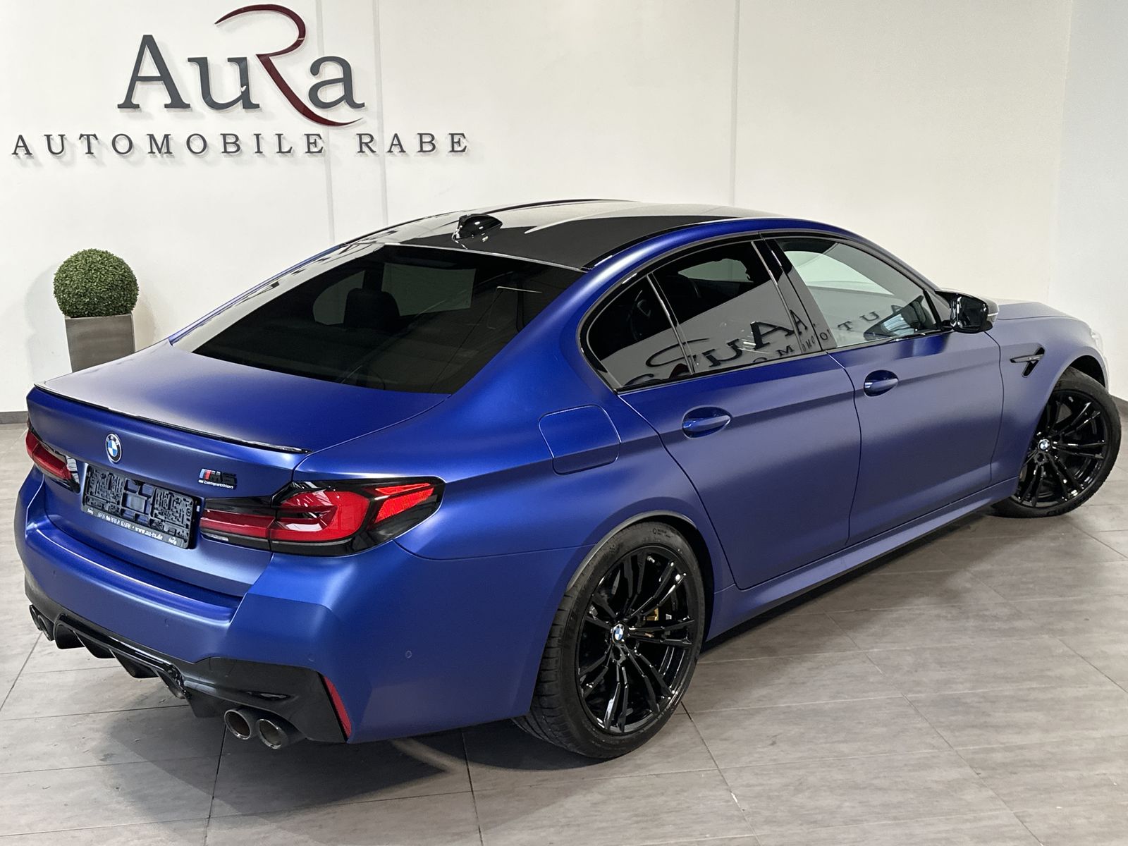 Fahrzeugabbildung BMW M5 Competition NAV+LED+KERAMIK+KAMERA+20ZOLL+H&K