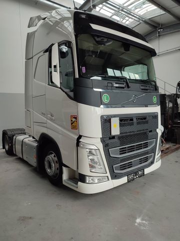 Volvo FH 500 Globetrotter XL Mega