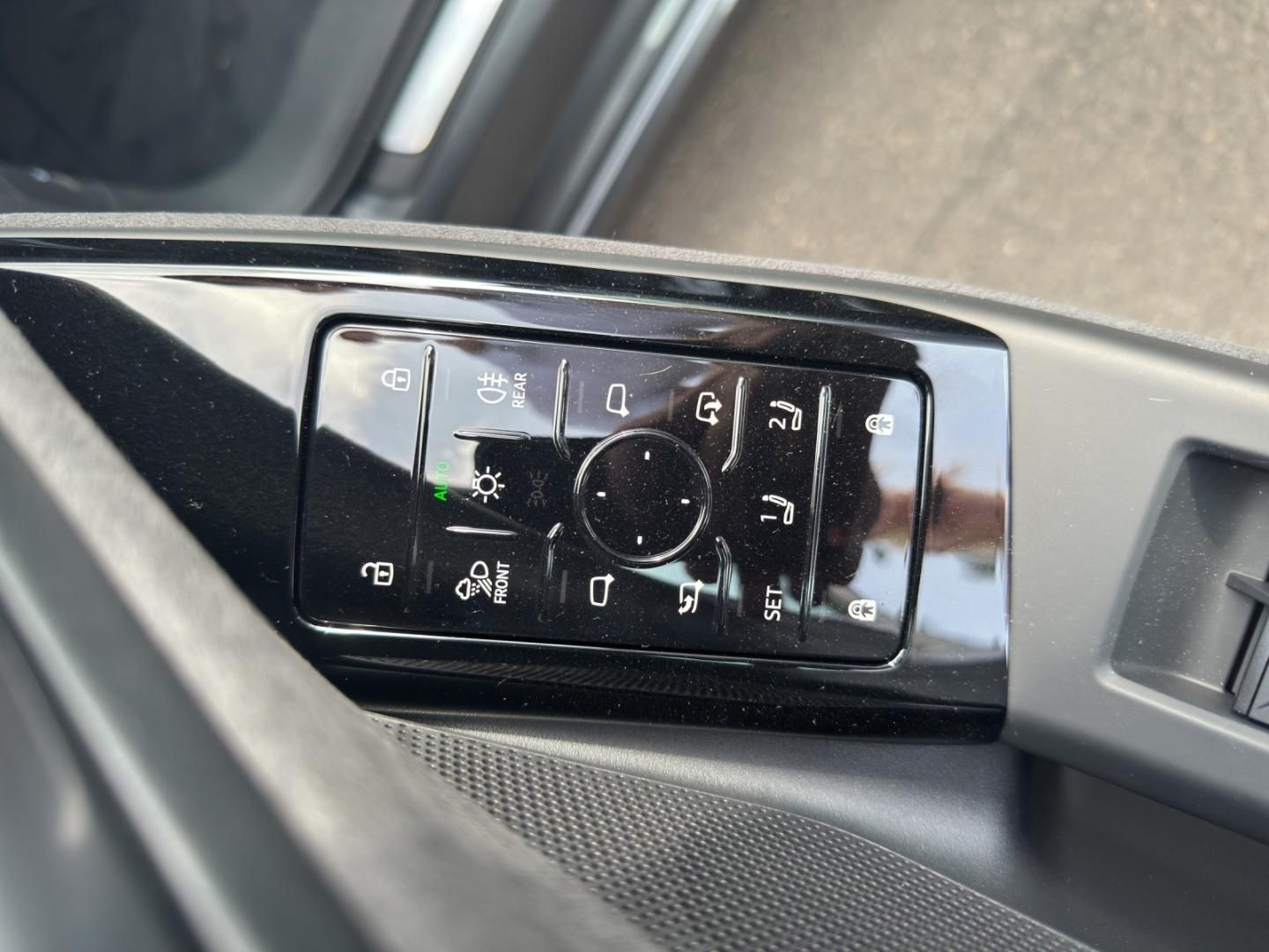 Fahrzeugabbildung Audi A6 Sportback e-tron quattro, Tech pro, Pano, AHK