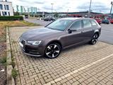 Audi A4 2.0 TDI Avant 150 PS- gepflegt