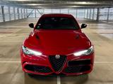 Alfa Romeo Giulia 2.9 V6 Bi-Turbo 375 kW AT8 Quadrifogl...