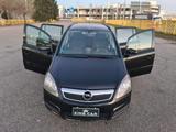 Opel Zafira 1.6 16V Twinport Cosmo - Opel Zafira: 16v