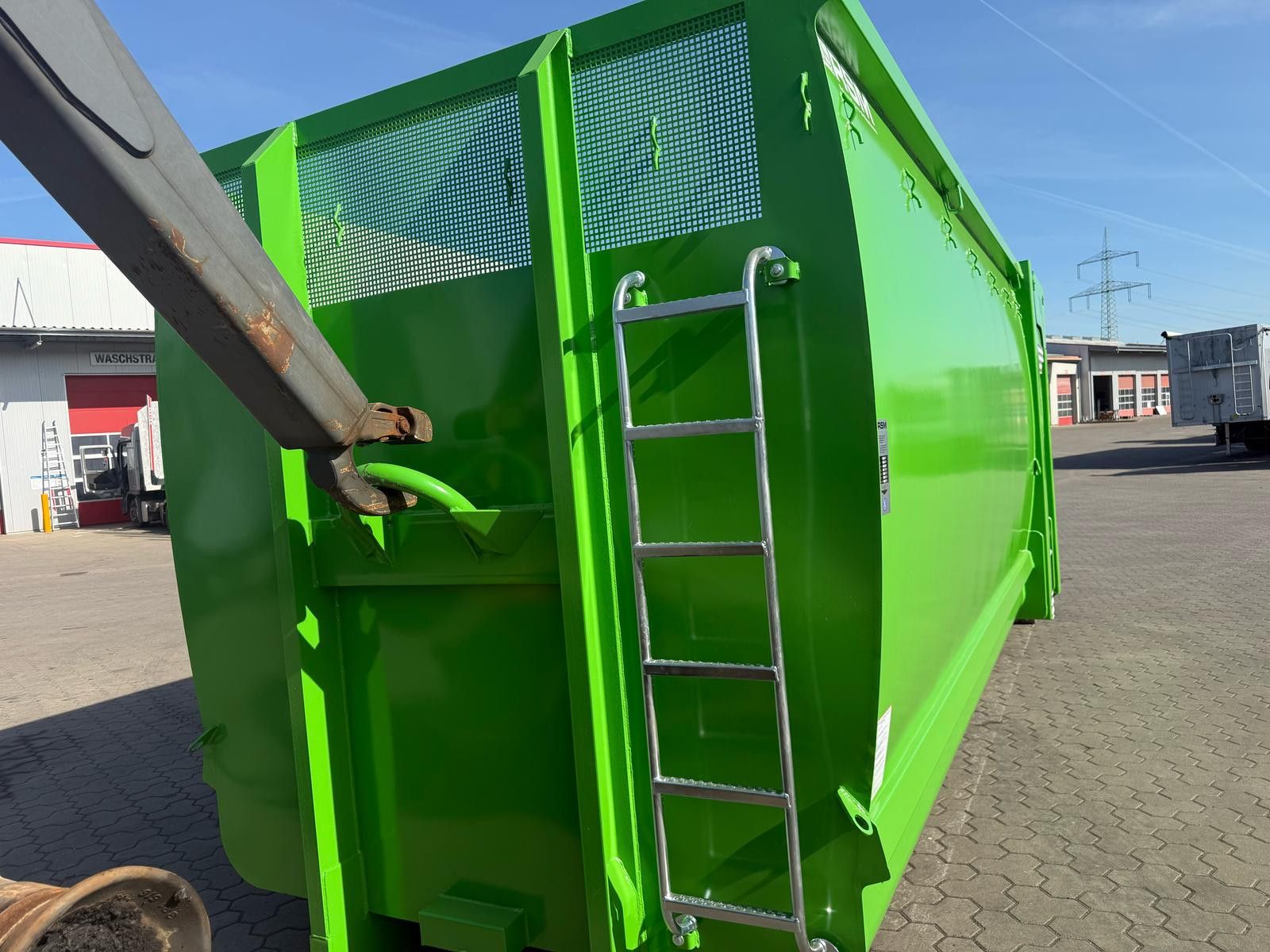 Fahrzeugabbildung Andere RSM Abrollcontainer 38m³ mit hydr. Heckklappe