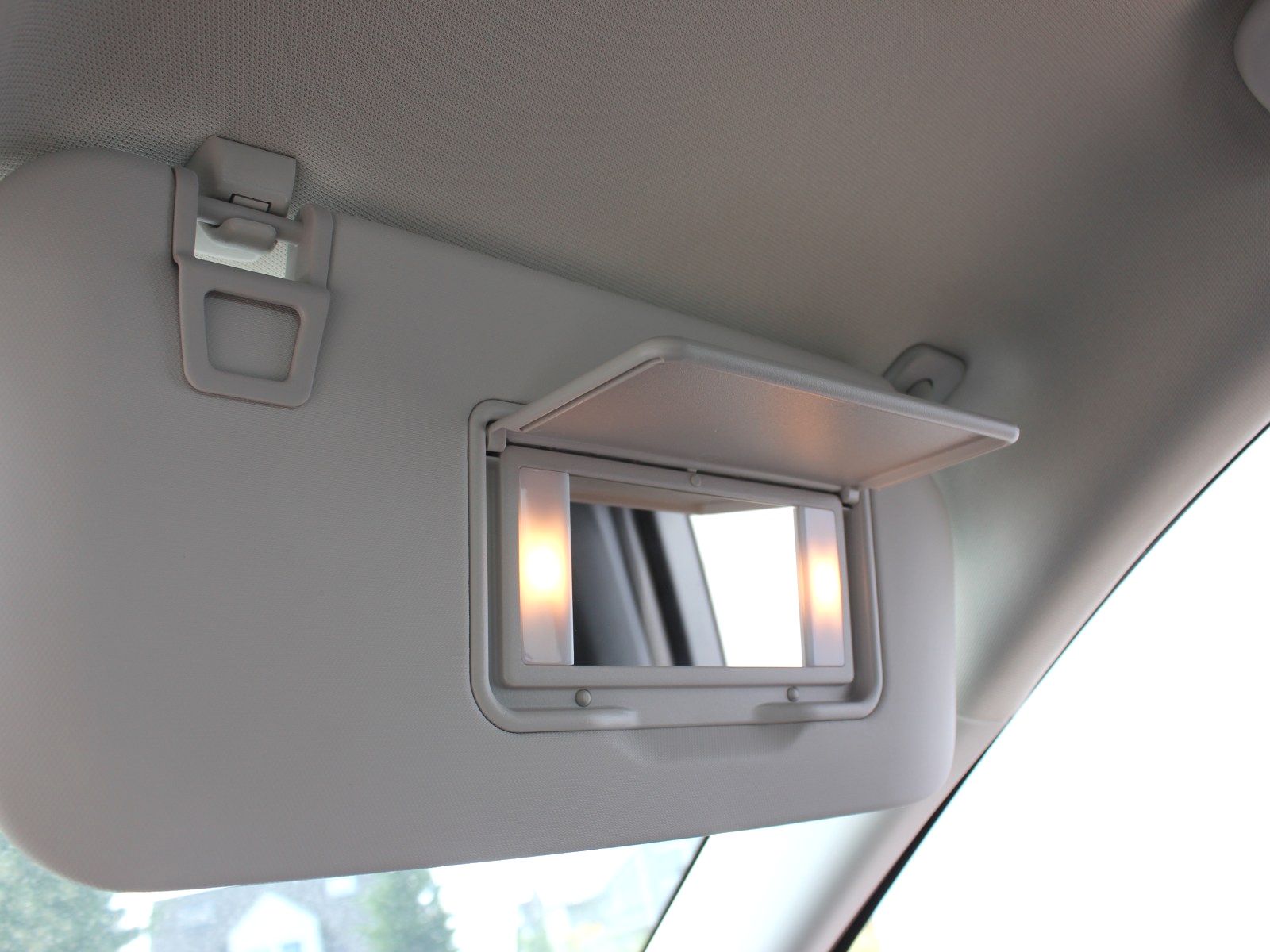 Fahrzeugabbildung Ford Kuga Hybrid Titanium 2,5 Duratec