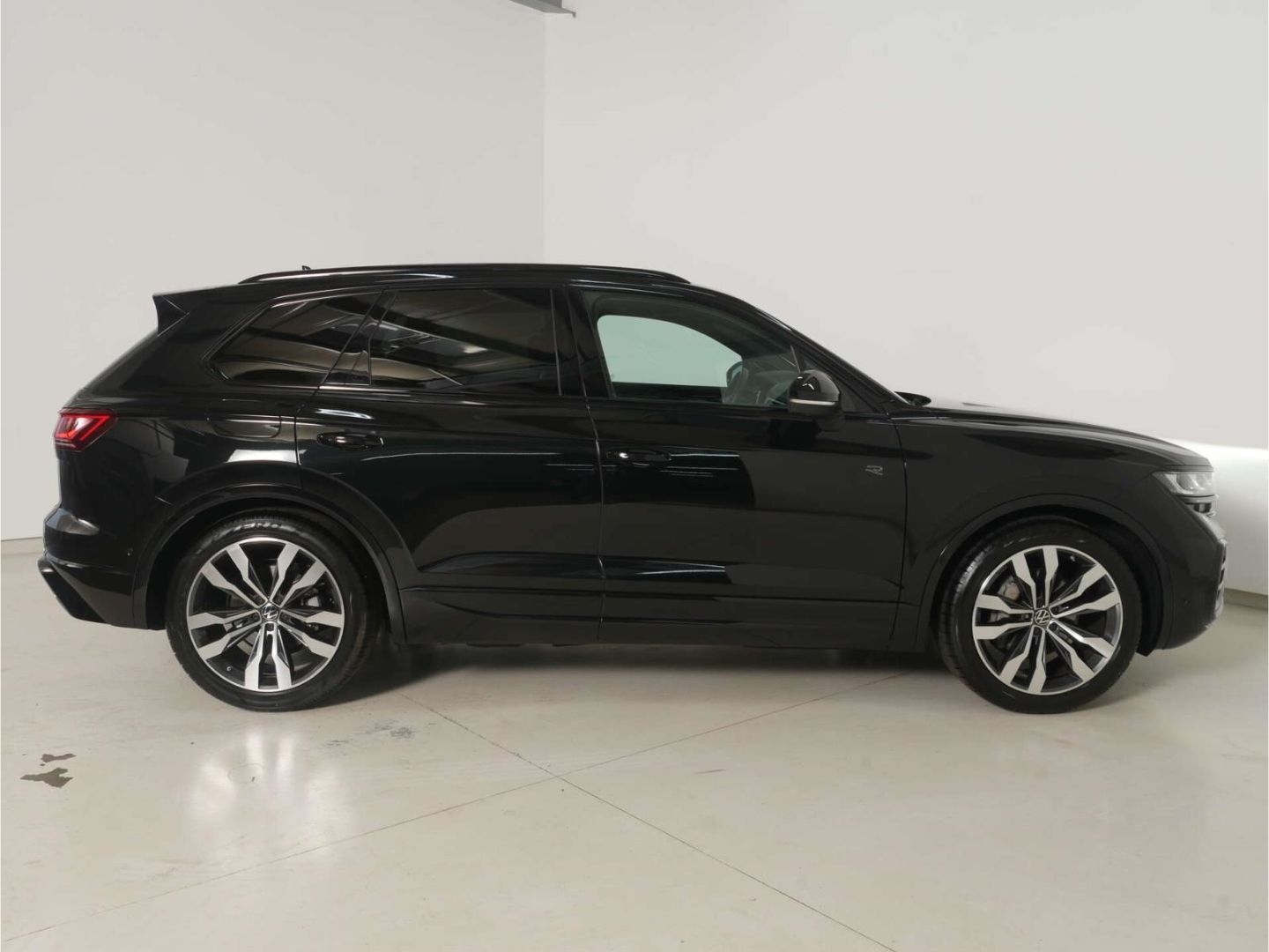 Volkswagen Touareg 3.0 TDI V6 4Motion R-Line Final Edition foto 5