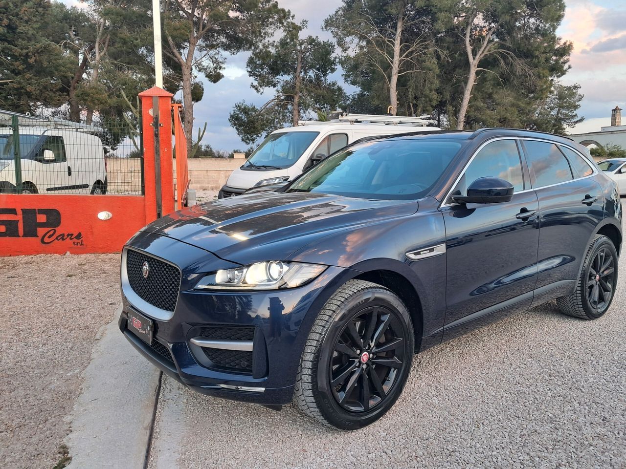 JAGUAR F-Pace