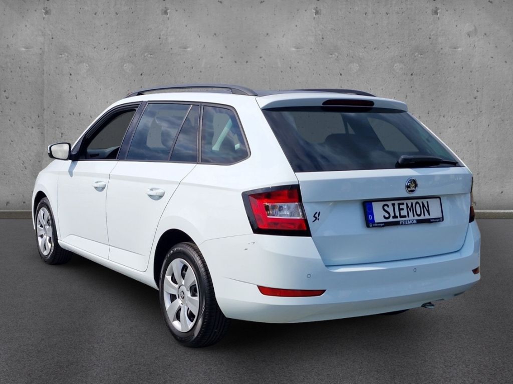 Fahrzeugabbildung SKODA Fabia Combi 1.0 TSI Ambition Pano Navi Klimaauto