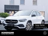 Mercedes-Benz GLA 220 d 4M Progressive Night Panorama AHK 360° - Mercedes-Benz GLA 220: Head-Up Display