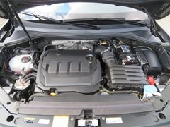 VW Tiguan 2.0 TDI R-Line 4M Matrix Nav Ahk Sport-Pa VW Tiguan 2.0 TDI R-Line 4M Matrix Nav Ahk Sport-Pa