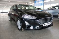 Fahrzeugabbildung Ford Focus  Hybrid Titanium Turnier NAVI Kamera LED