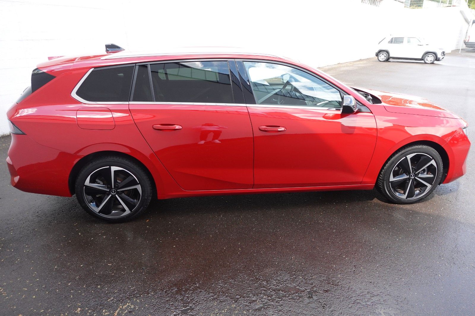 Fahrzeugabbildung Opel Astra L Sports Tourer Elegance PHEV,PP, RFK