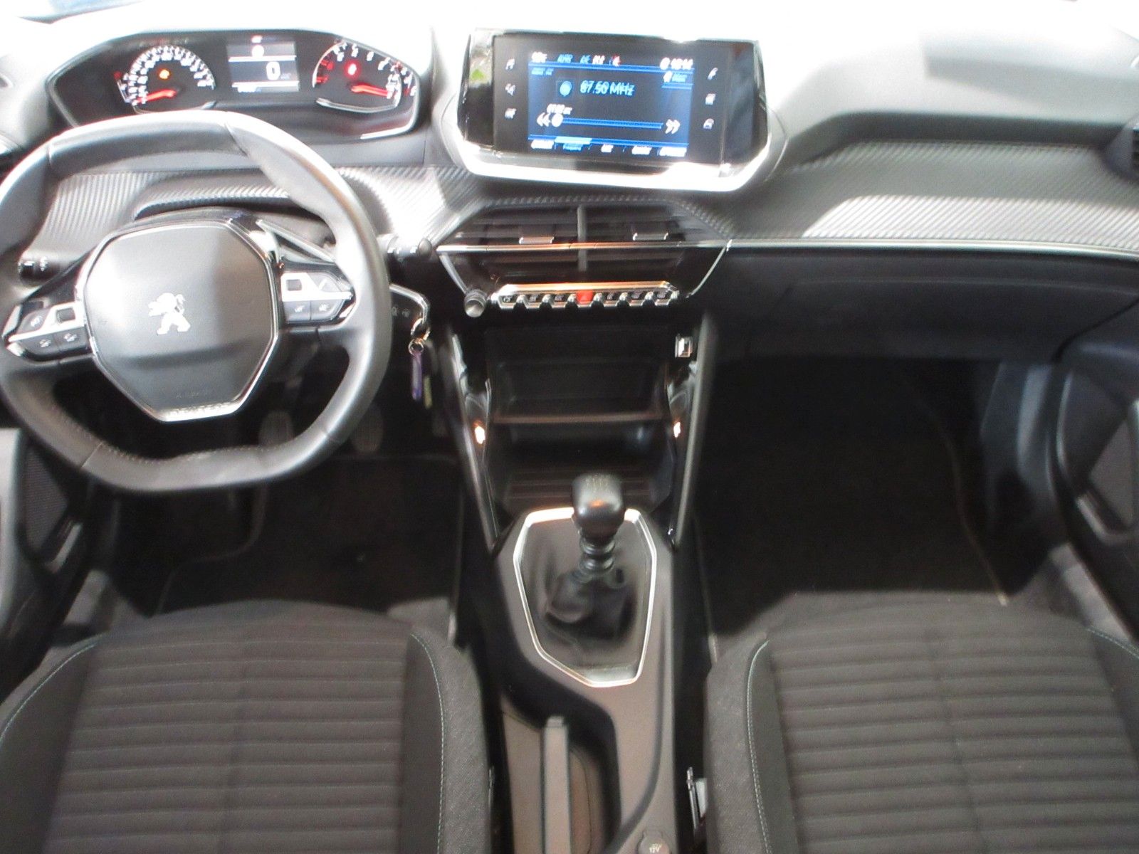 Fahrzeugabbildung Peugeot 2008 Active LED/NAVI/PDC/ALU/TEMPO