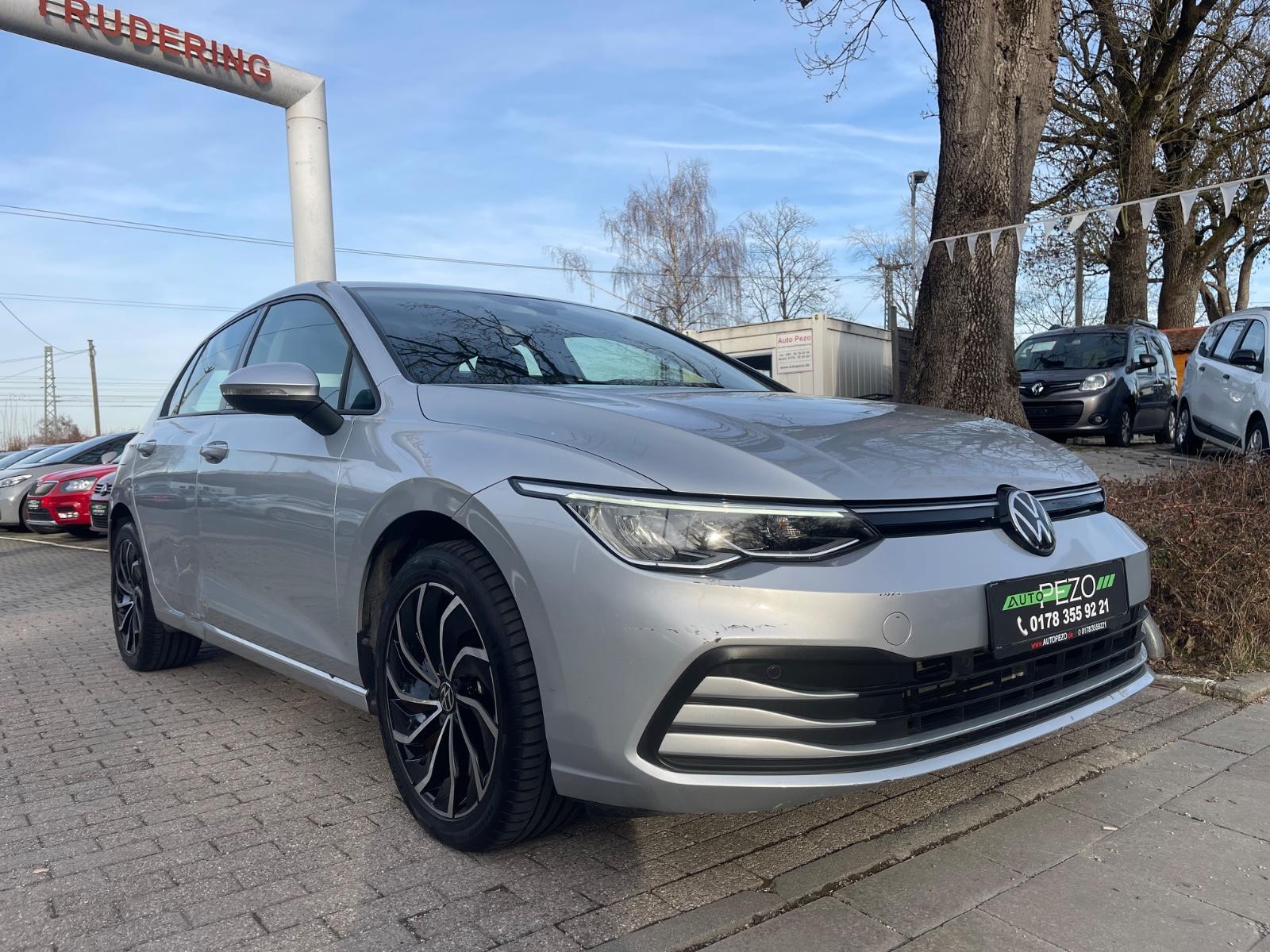 Volkswagen Golf VIII Lim. Life eTSI*ACC*SHZ*WENIG KM*