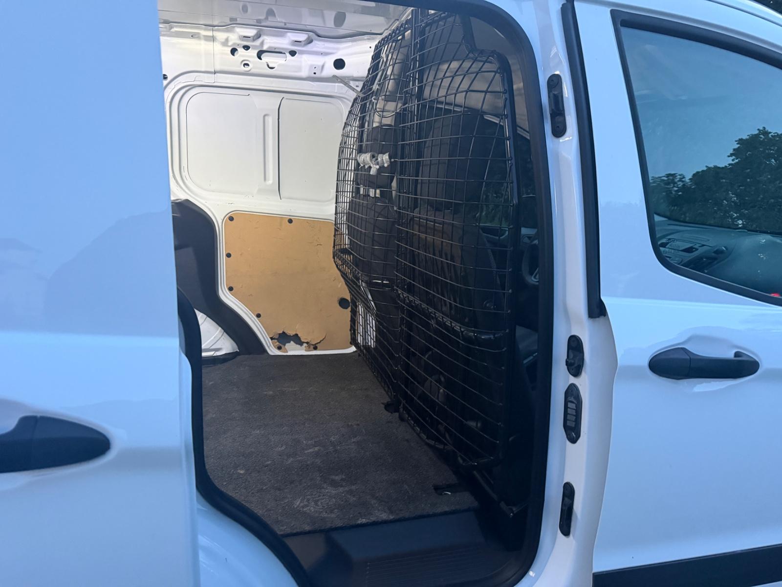 Ford Transit Courier Benziner *Euro6 *USB *El.Fenster
