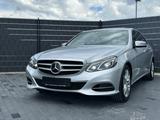 Mercedes-Benz E 350 CGI BE 4M*AUTOMATIK*COMAND*CAM*LEDER*DISTR - Mercedes-Benz E 350 Gebrauchtwagen in Stuttgart