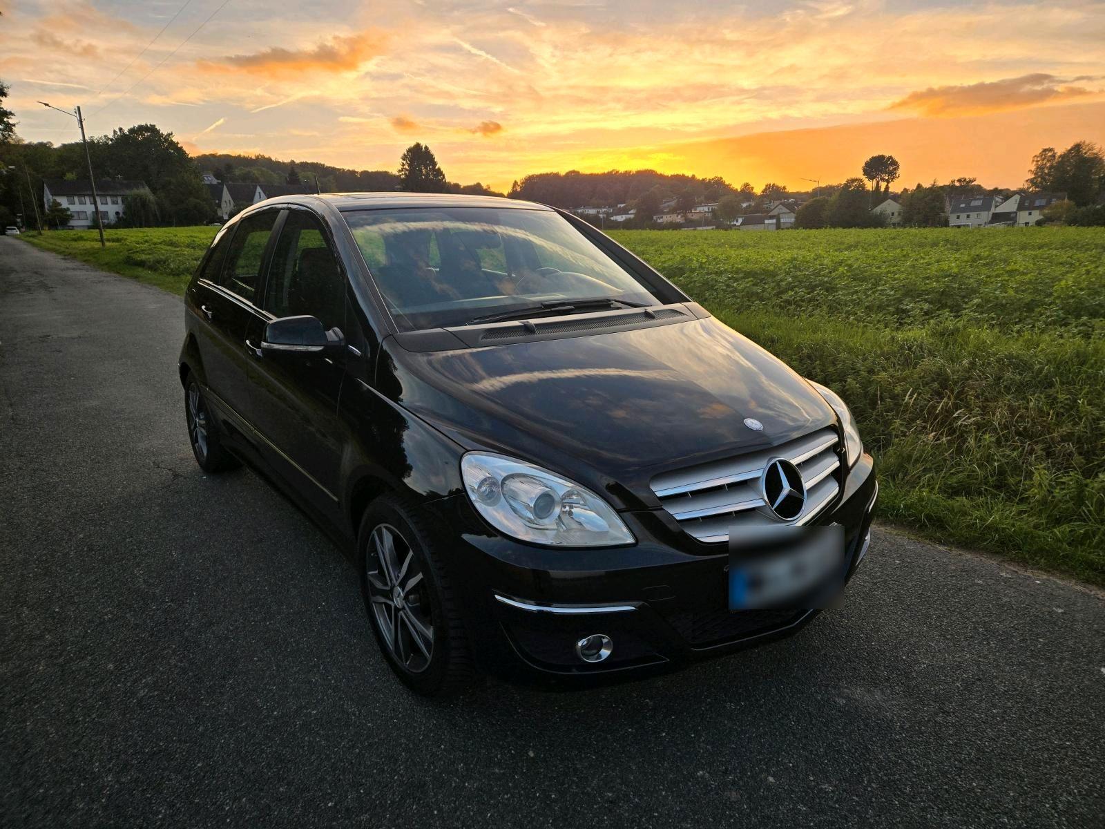 Mercedes-Benz B 160