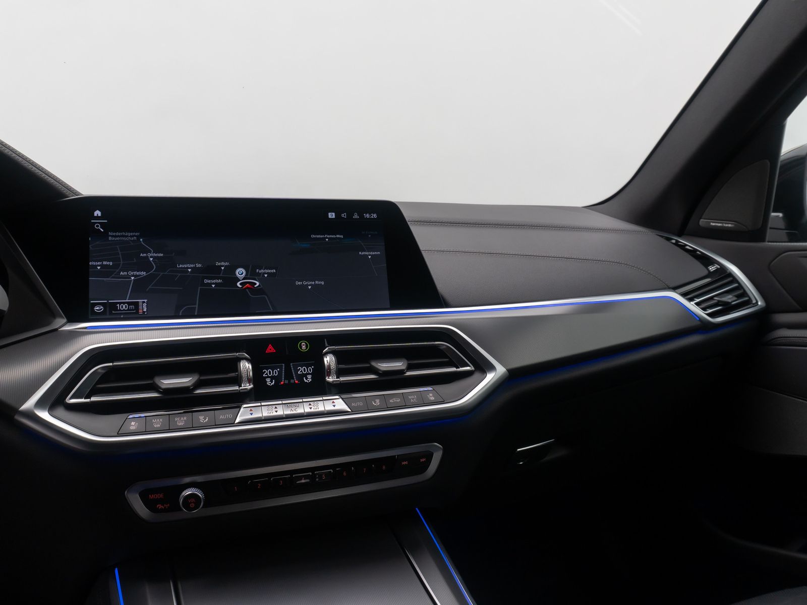 Fahrzeugabbildung BMW X5 M50d Panorama H/K 360° AHK Komfort HUD DAB