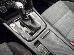 Fahrzeugabbildung Volkswagen Passat Variant Business 2.0TDI 4MOTION AHK NAVI