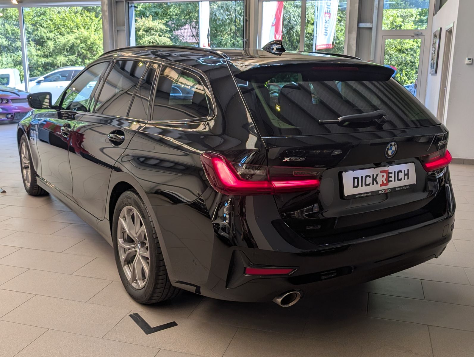 BMW 320 e xDrive Sport Line Schadow Pano Laser Navi imagem 3