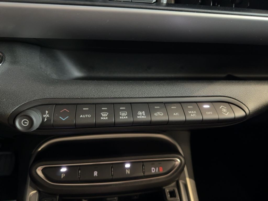 Fahrzeugabbildung Jeep Avenger Altitude Electric NAVI ALLWETTER WINTER