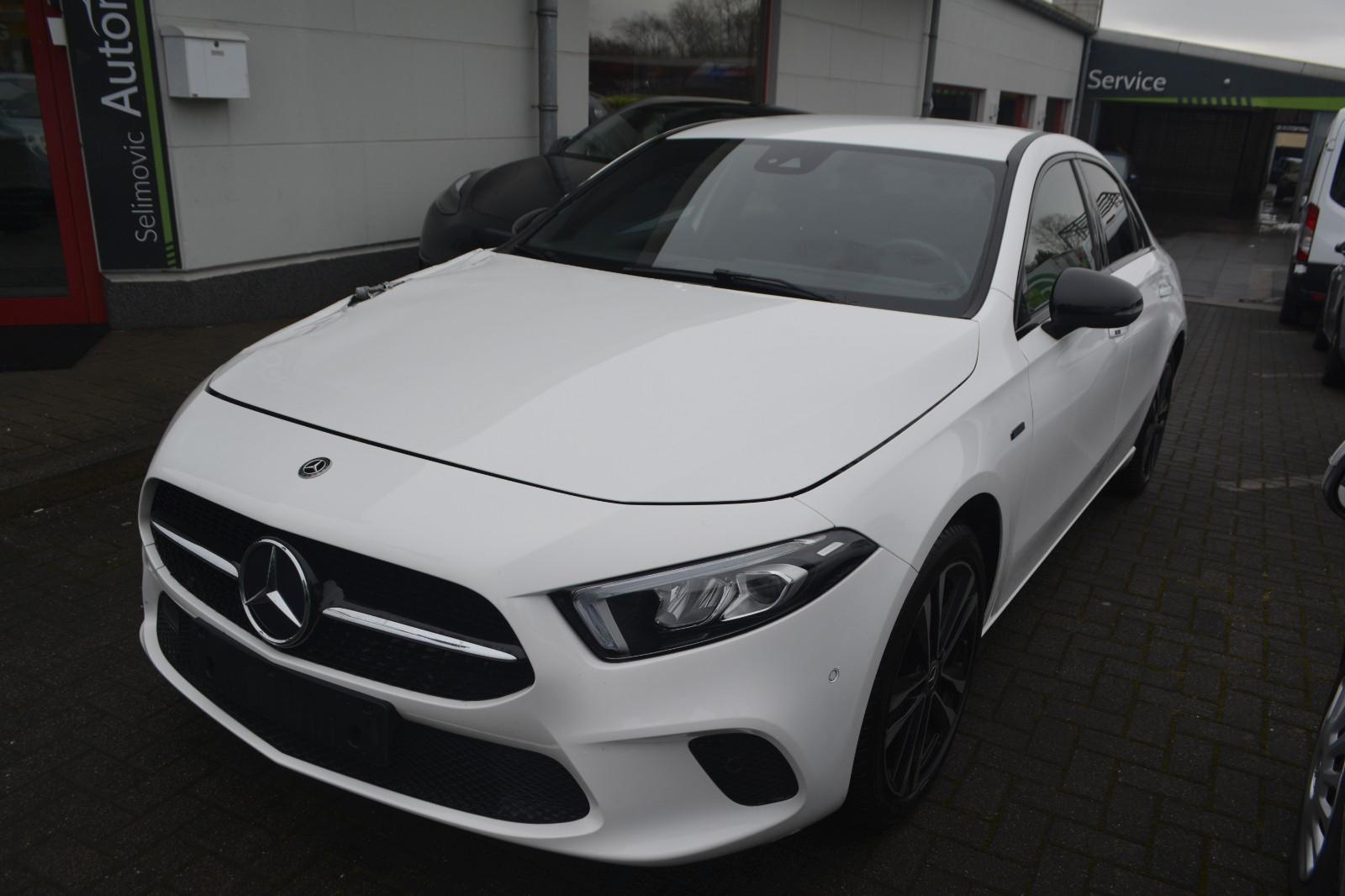 Mercedes-Benz A 250 A Limousine A 250 e Edition 19