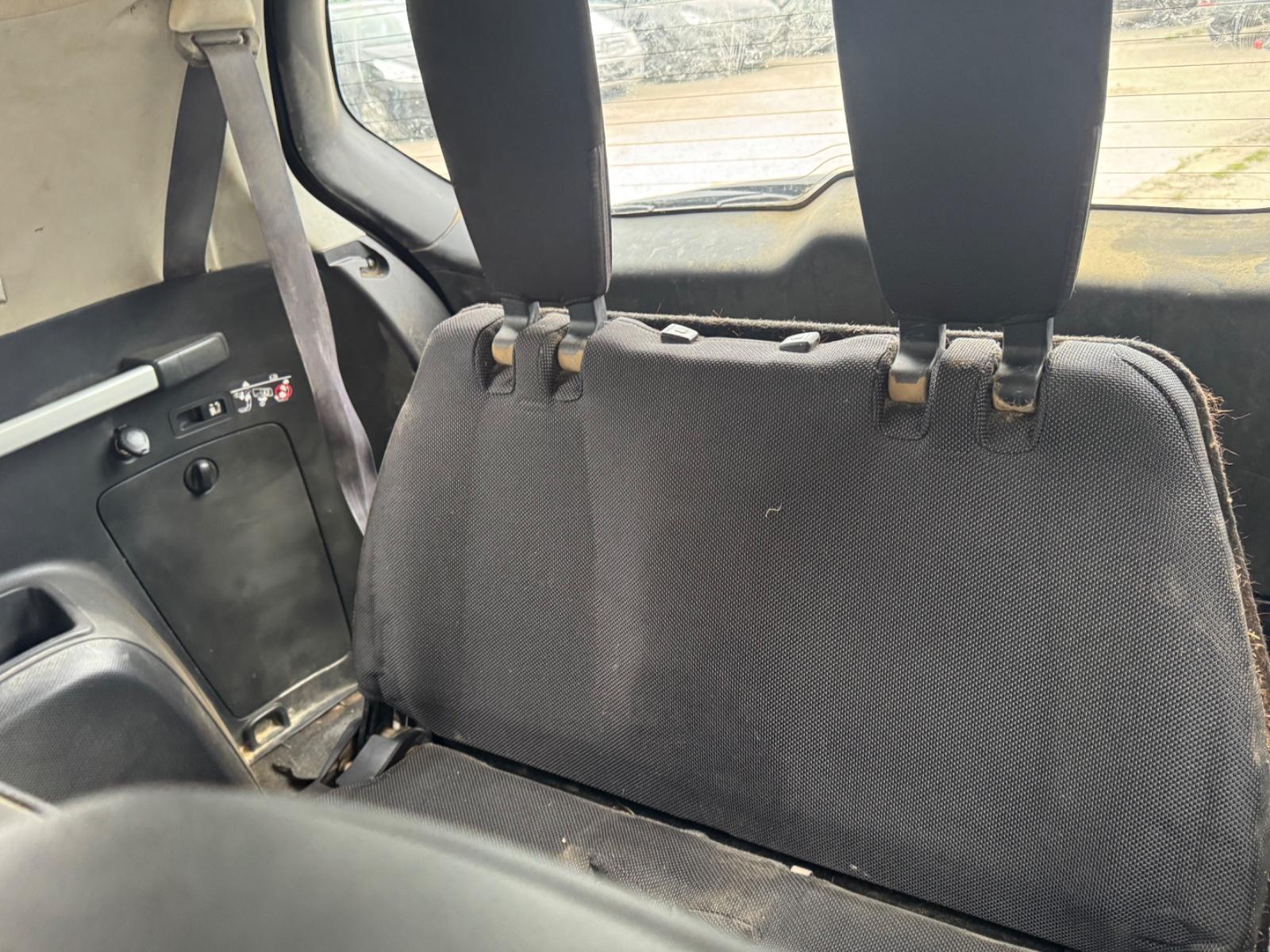 Peugeot 4007 2012 — photo 10