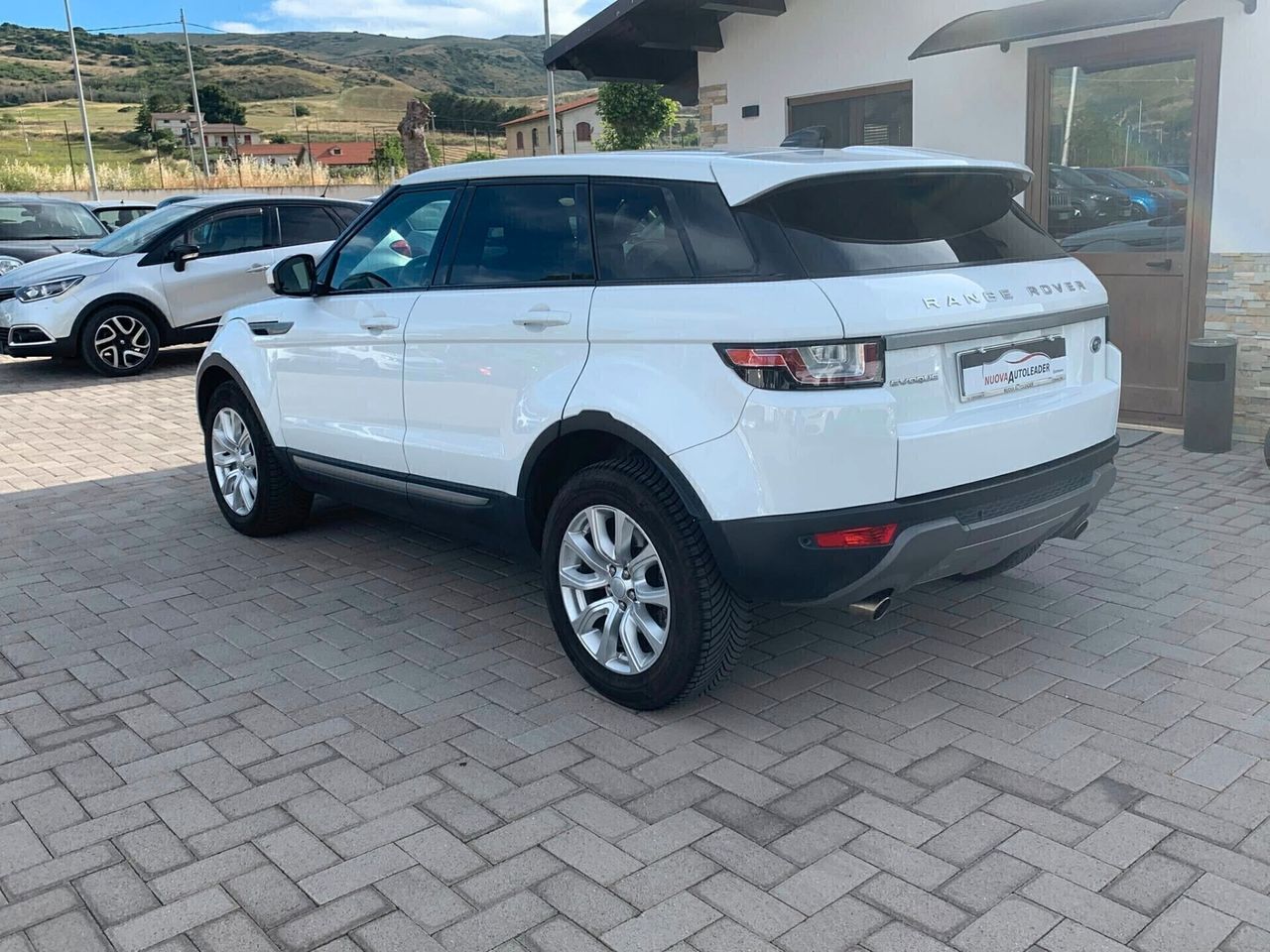 Land Rover Evoque 2.0 TD4 150 CV HSE 2019 imagem 3