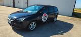 Ford Focus 1.6 BENZINA NEOPATENTATI - Ford Focus aus 2005: Kombi
