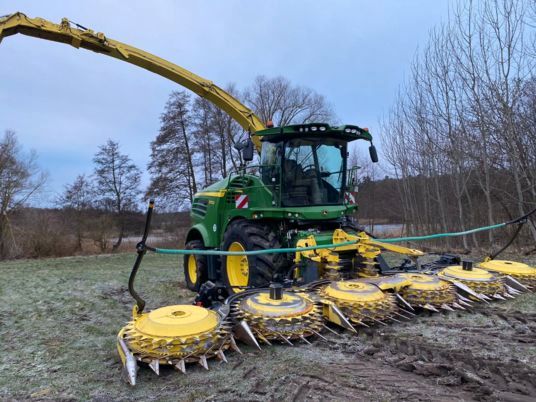 John Deere 8700i