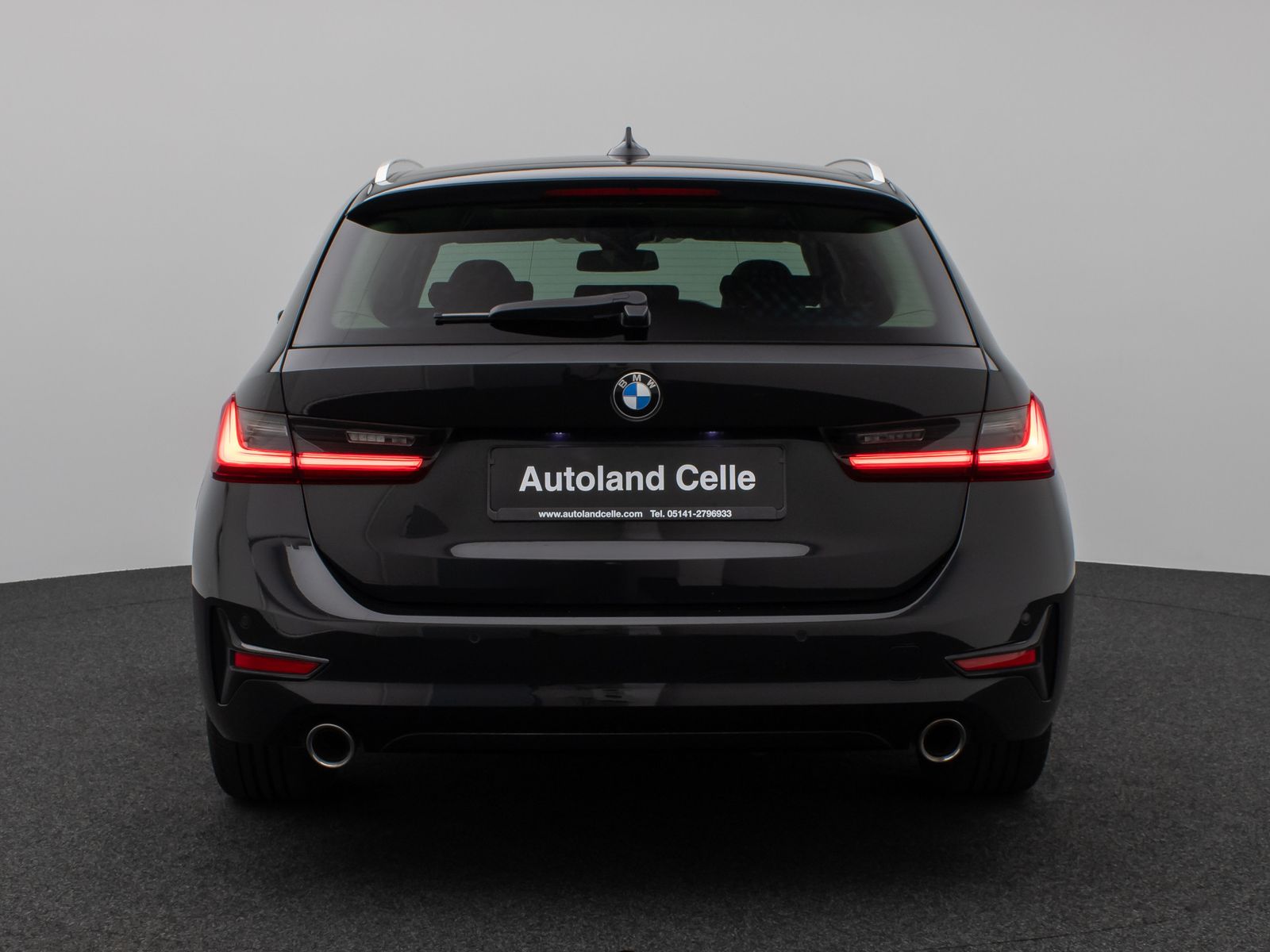 Fahrzeugabbildung BMW 320d SportLine Panorama DAB HiFi Stop&Go Komfort