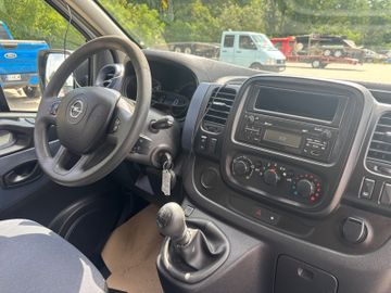 Opel Vivaro - 9